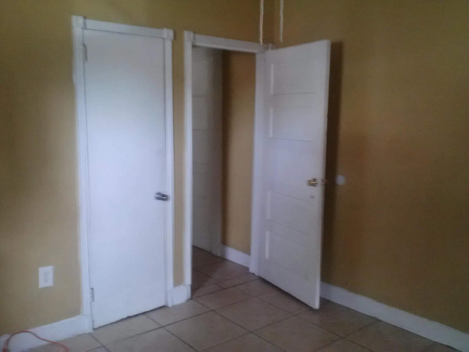 2827 NW 10th Ave — Photo 4