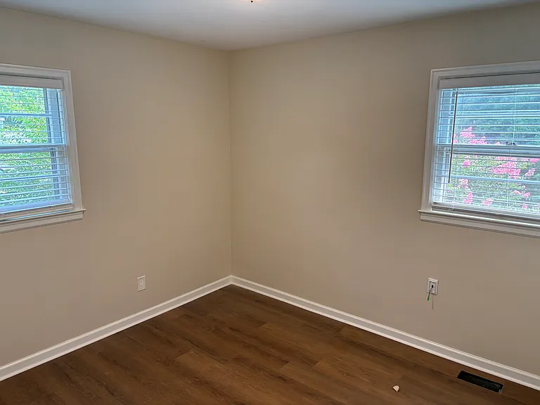 212 Zandale Dr — Photo 28