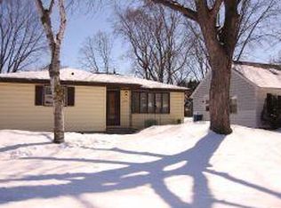 829 Mitchell St, Green Bay, WI 54304
