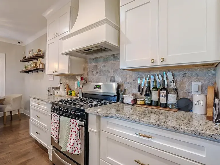 127 Ashbey Cir — Photo 22