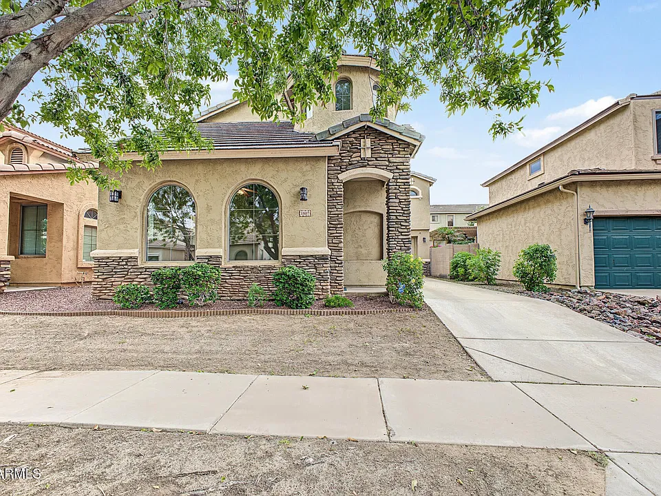 1807 E Dunbar Dr