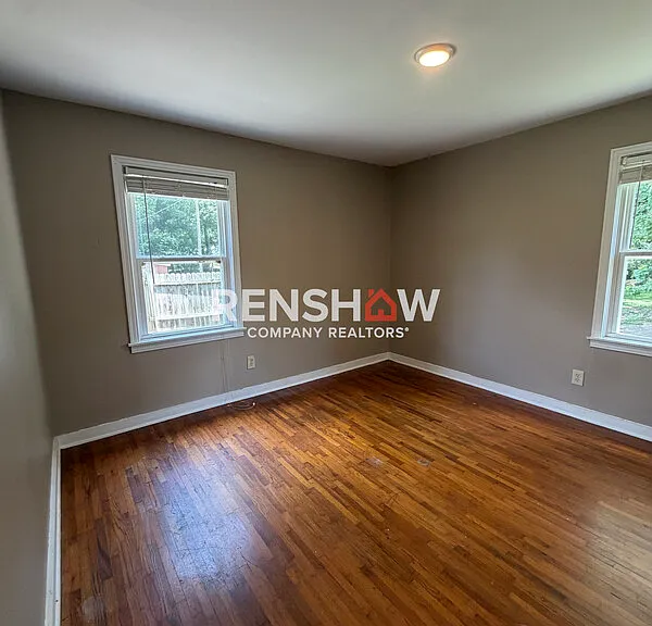 1816 E Mitchell St — Photo 12