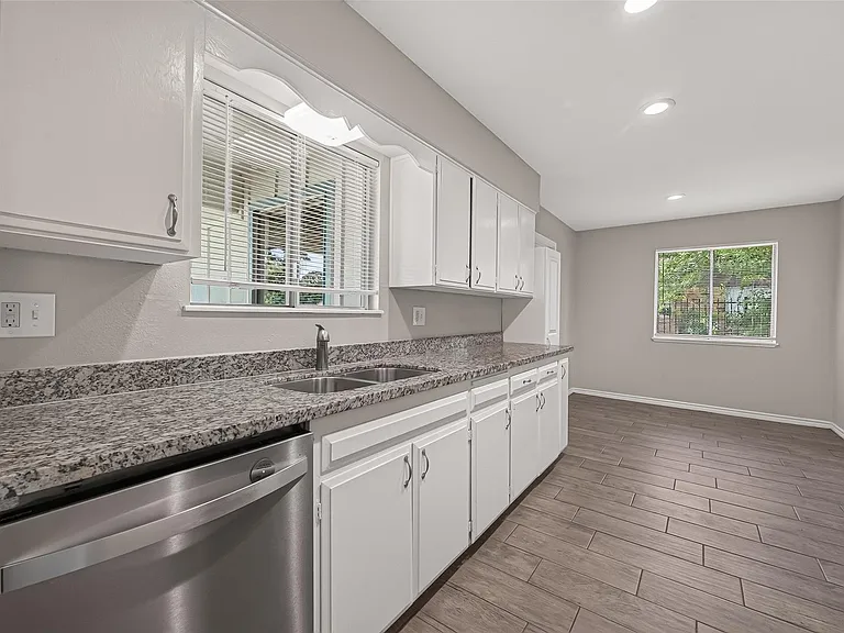 1715 Ramada Dr — Photo 13