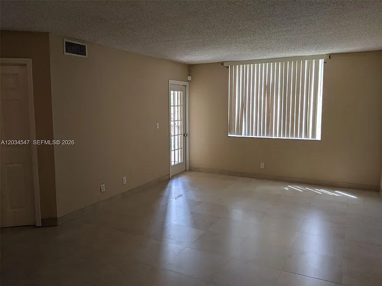 4015 W McNab Rd #D210 — Photo 34
