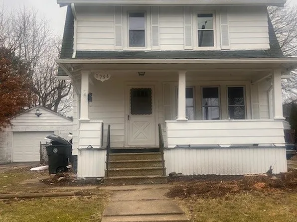 1796 Bonnie Brae Ave NE, Warren, OH 44483