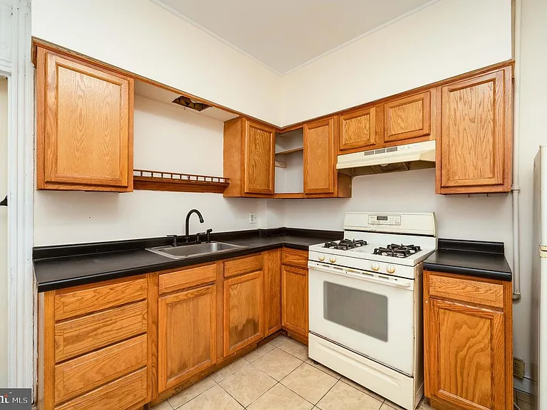 725 Madison Ave #2 — Photo 12