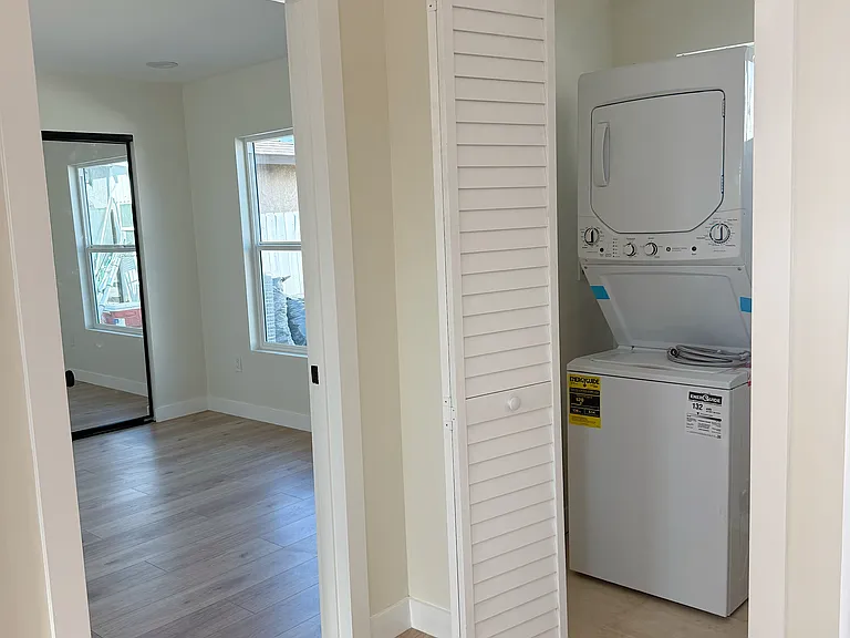 11405 E Lindale St — Photo 6