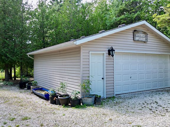 3rd image of 202 Whiskey Harbour Rd