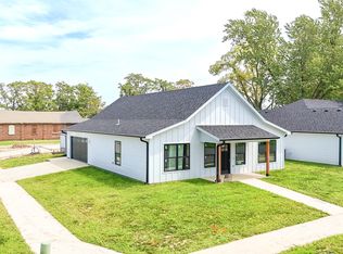 420 Johnson St, Moberly, MO 65270