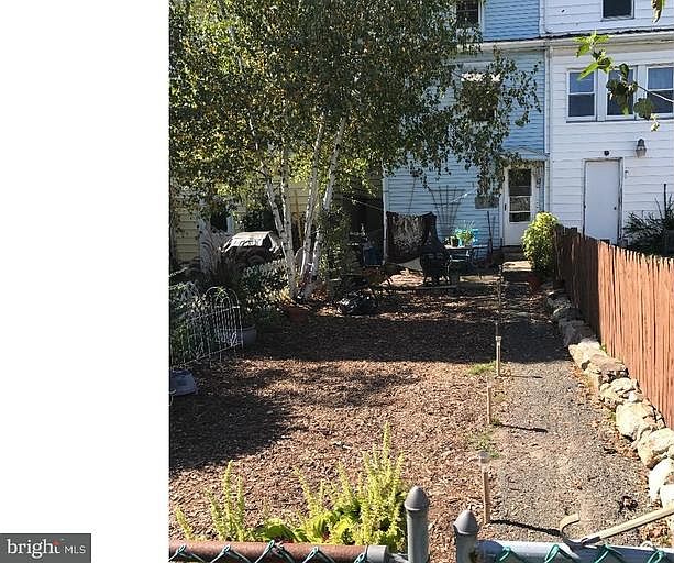 2nd image of 605 N 2nd St