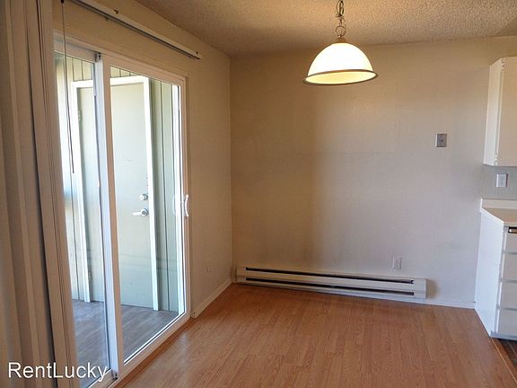4th image of 1412 S I St #1