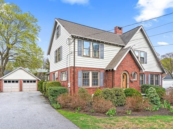 61 Oxford St, Winchester, MA 01890