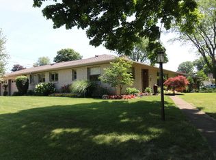 560 E Cooke Rd, Columbus, OH 43214