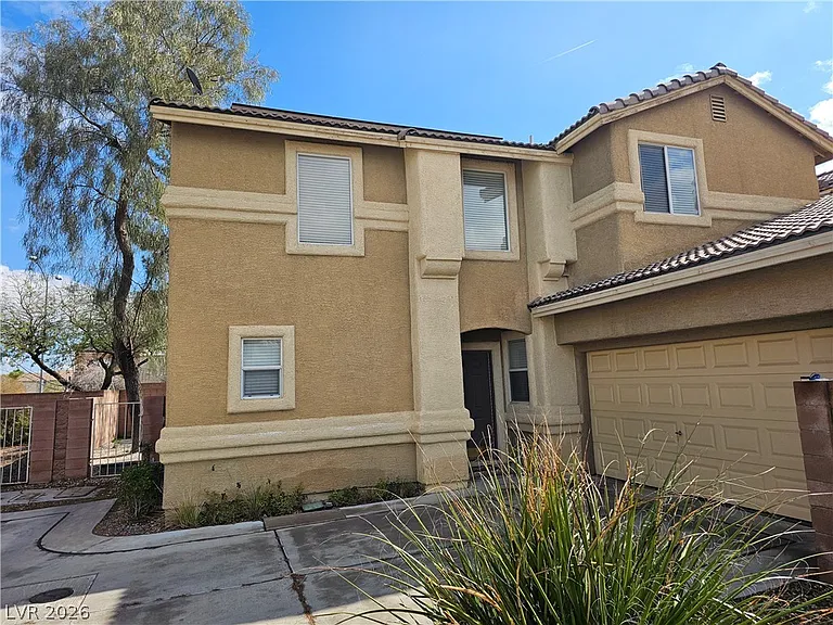 140 Samantha Rose St — Photo 1