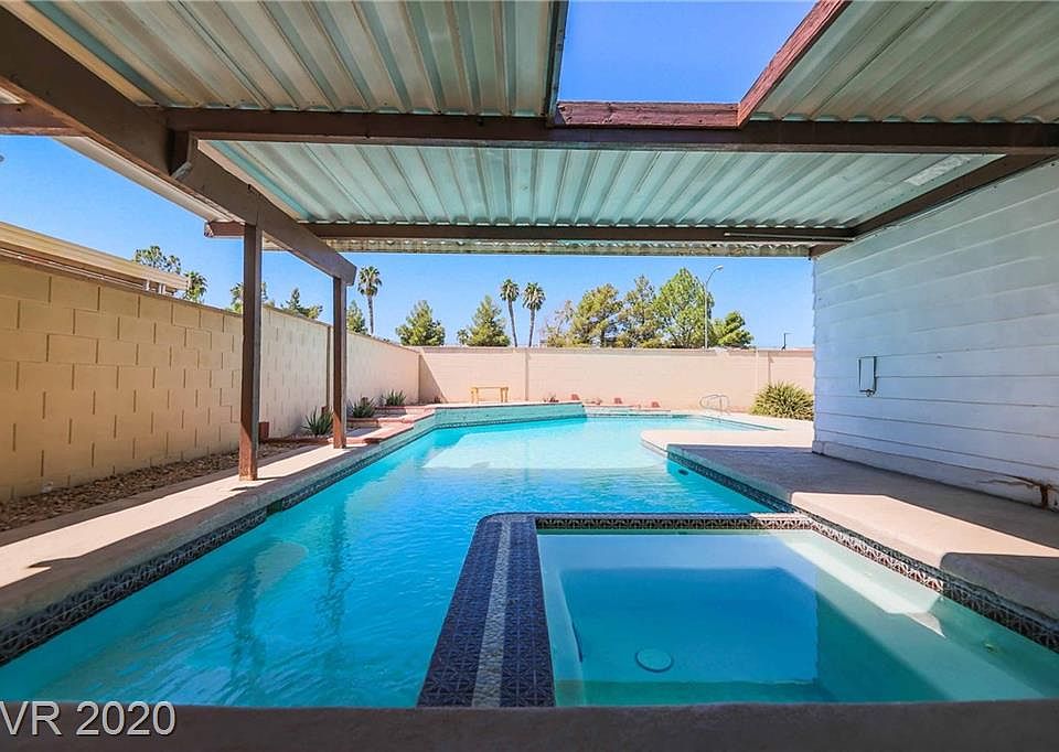 1st image of 3511 Montego Dr