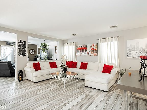4th image of 4213 English Walnut Ct