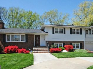 1718 Baldwin Dr, Mclean, VA 22101