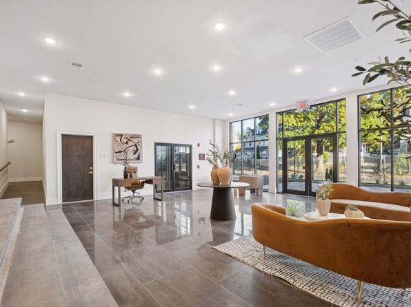 227 N Walnut St #107