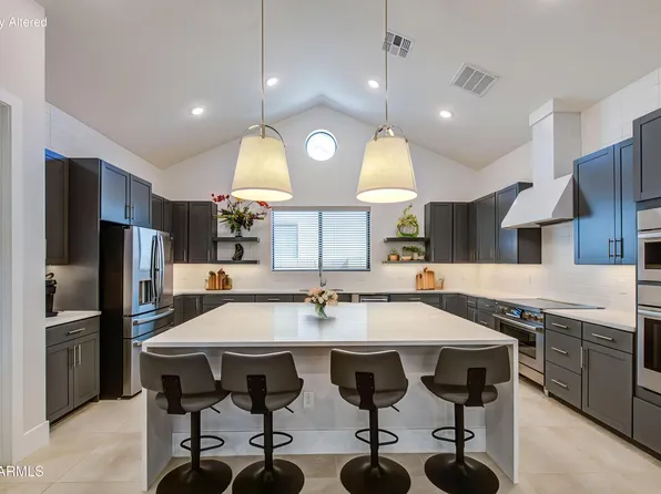 42113 N GOLDEN Trail, San Tan Valley, AZ 85140