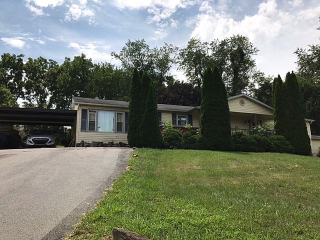 55 Cloverhill Rd..Clyde, NC