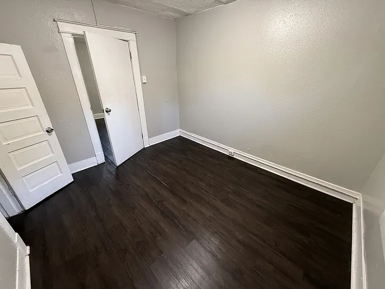 728 N Holmes St — Photo 16