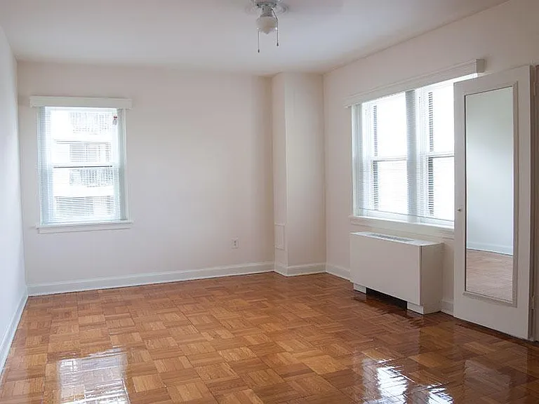4801 Connecticut Ave — Photo 3