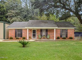 9232 Ridgeview Dr, Ocean Springs, MS 39564