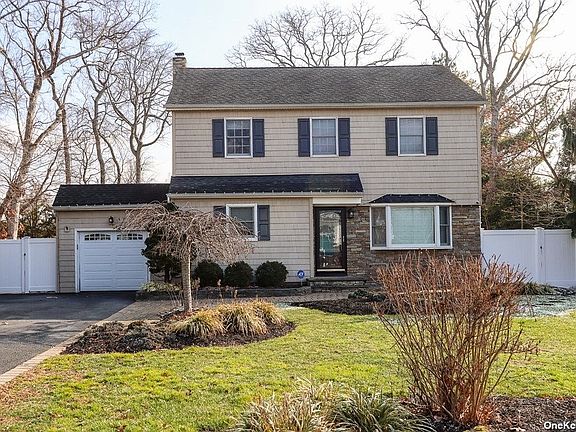 2nd image of 47 Lincoln Dr