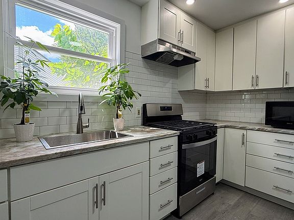 5th image of 1886 E 71st St