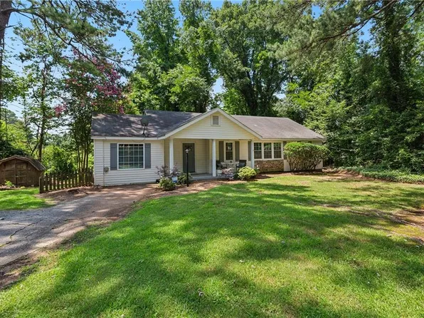 4052 Providence Rd, Marietta, GA 30062