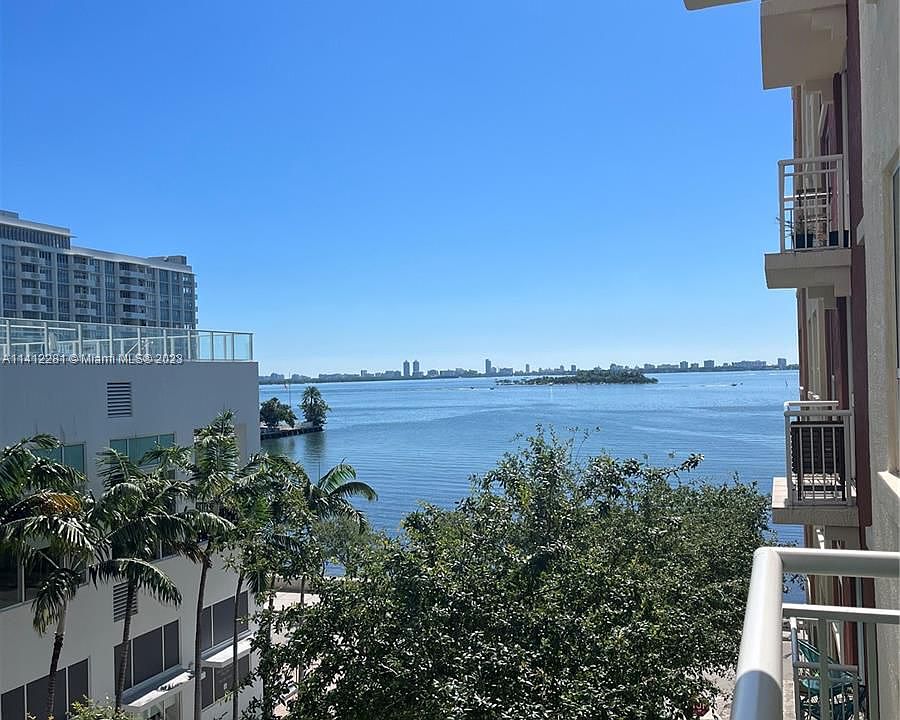 1st image of 2000 N Bayshore Dr APT 424