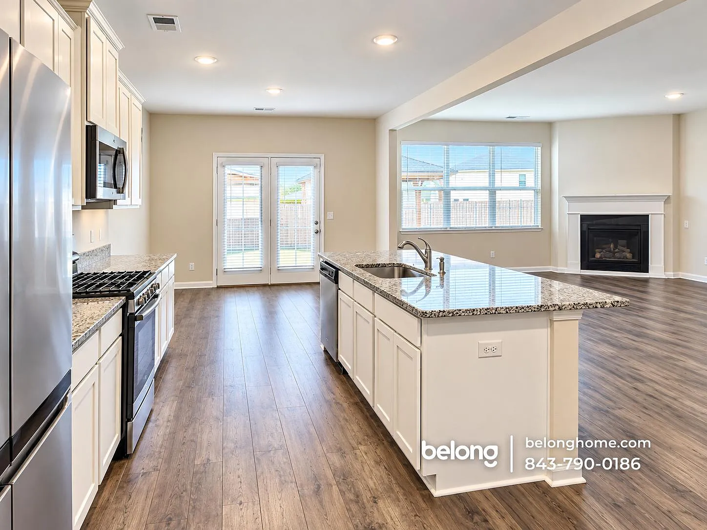 5 bed, 3.5 bath, 4108 sqft, $2,695 — Photo 3