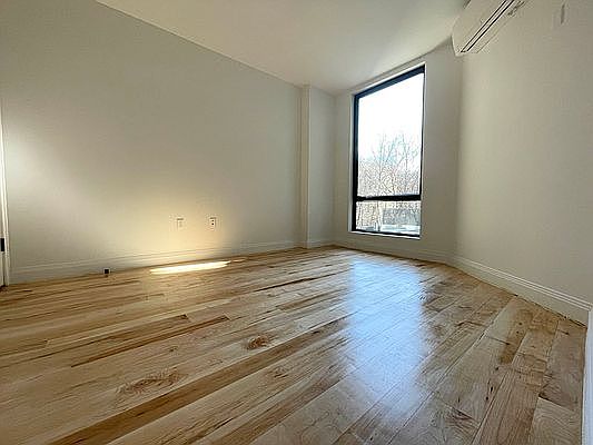 4th image of 564 Saint Johns Pl APT 209