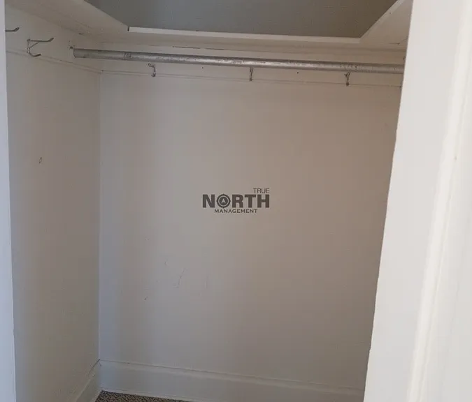 303 6th Ave W #4 — Photo 17