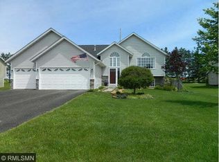 1102 N Cheyenne St, Roberts, WI 54023