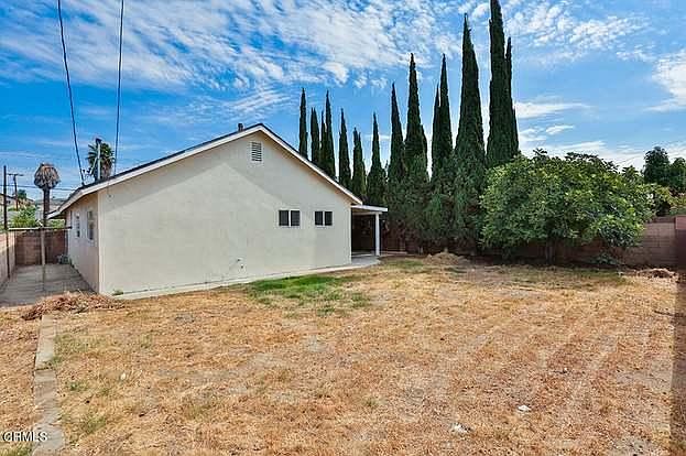 1st image of 569 Basetdale Ave
