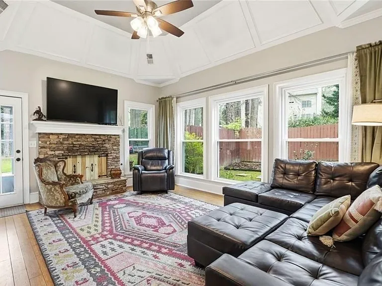2158 Chartley Pl — Photo 10