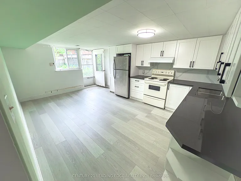 10 Clipper Rd — Photo 6
