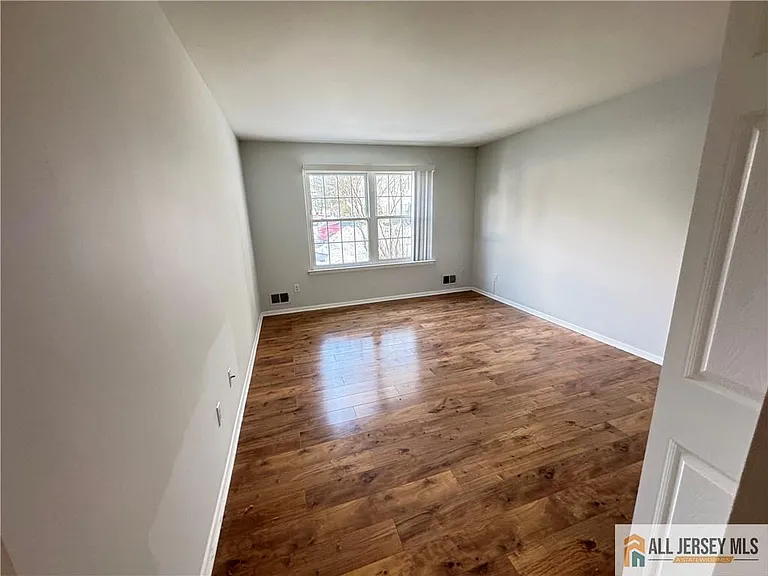 15 Hanover Sq #C — Photo 9