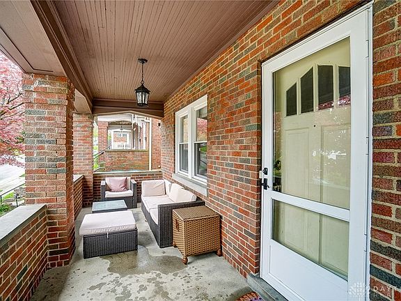 4th image of 3219 Glengyle Ave