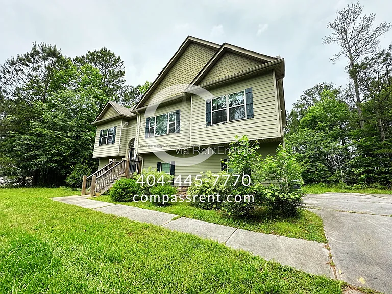 9465 Pebble Creek Ct — Photo 2