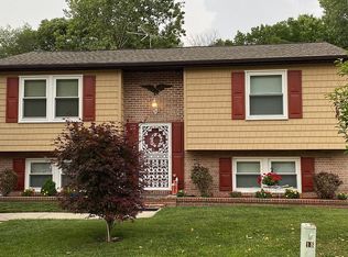 611 Fuselage Ave, Essex, MD 21221