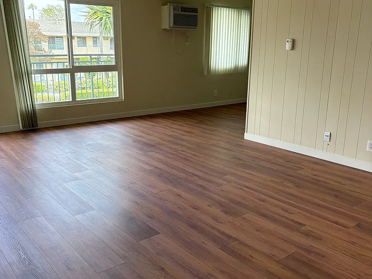 12415 Weddington St #19 — Photo 10