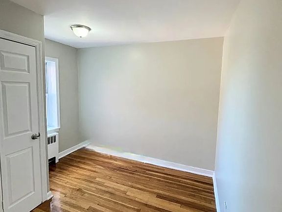 4th image of 67 Lincoln Ave #6C