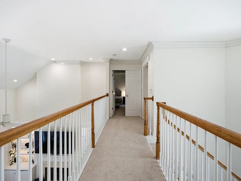5008 Highland Oaks Ct SE — Photo 9