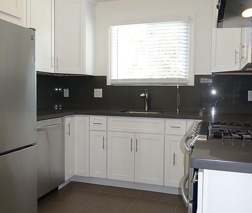 2nd image of 3956 Pasadena Dr