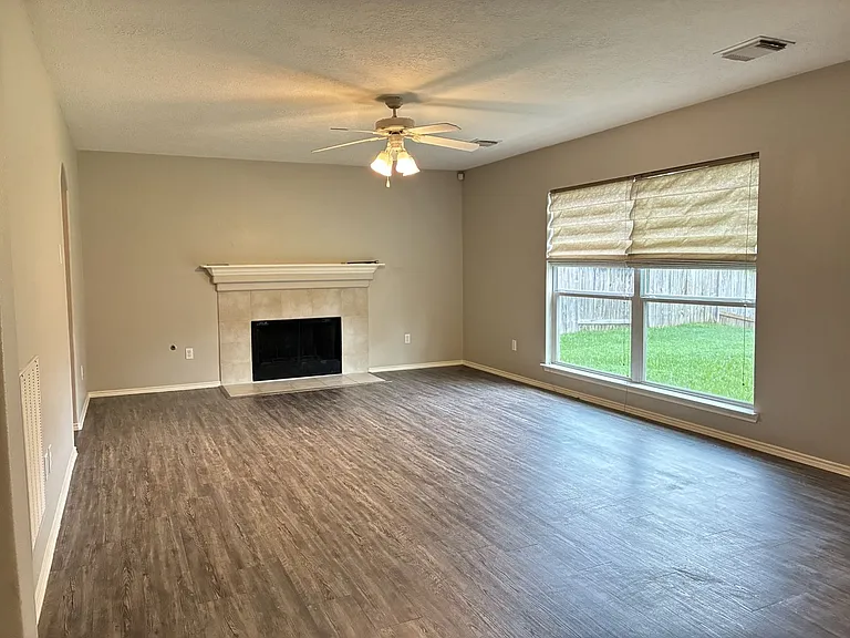 12402 Ravens Chase Ln — Photo 9