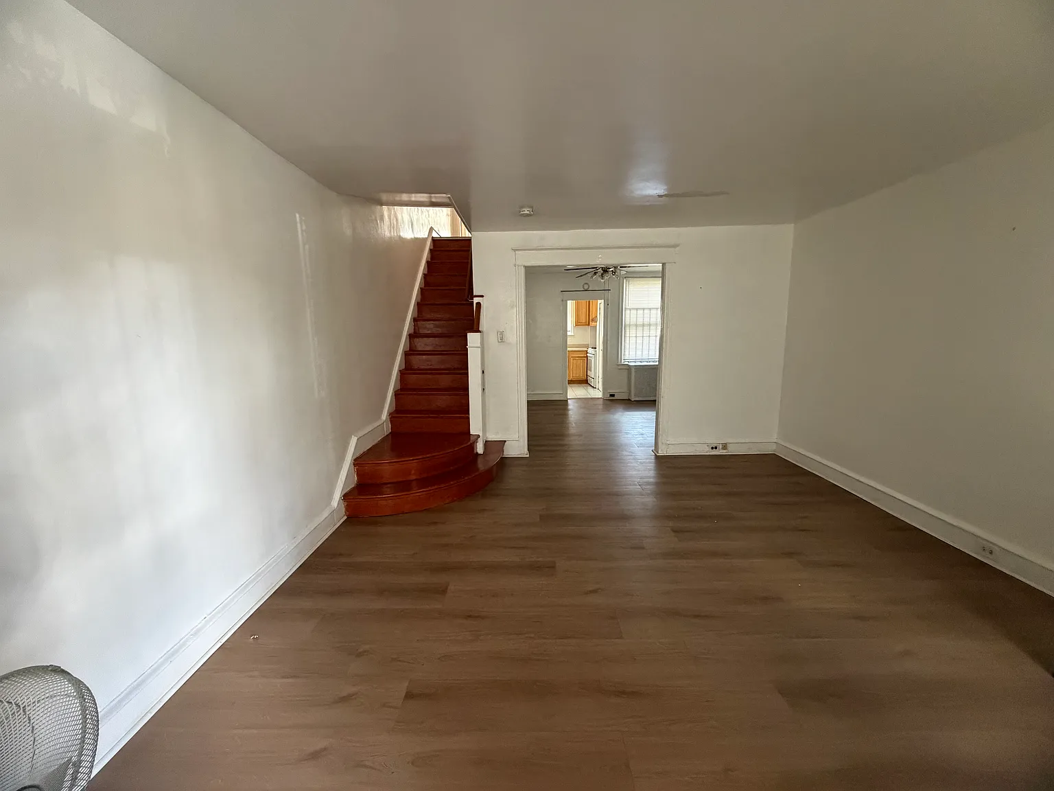 3 bed, 1140 sqft, $1,500 — Photo 3