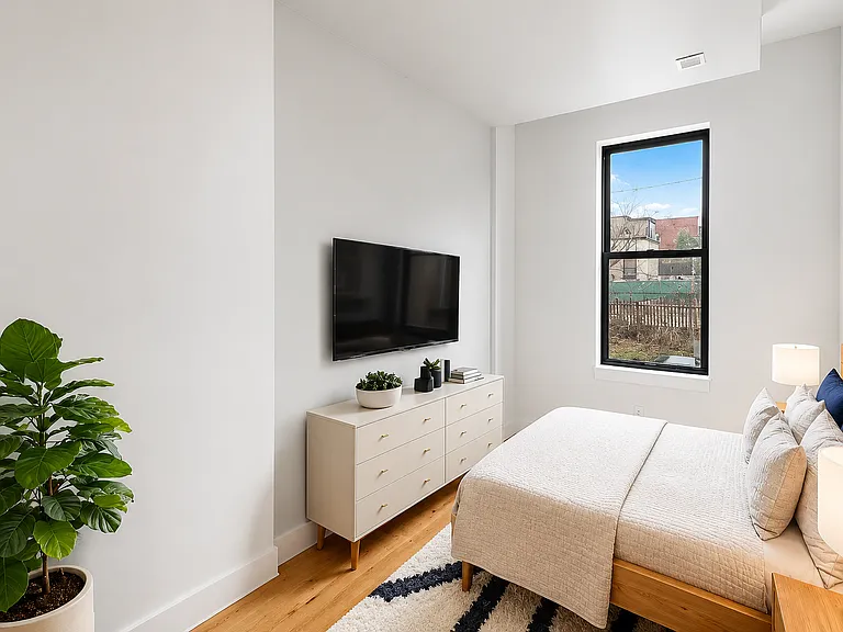 581 Fairview Ave #1A — Photo 6