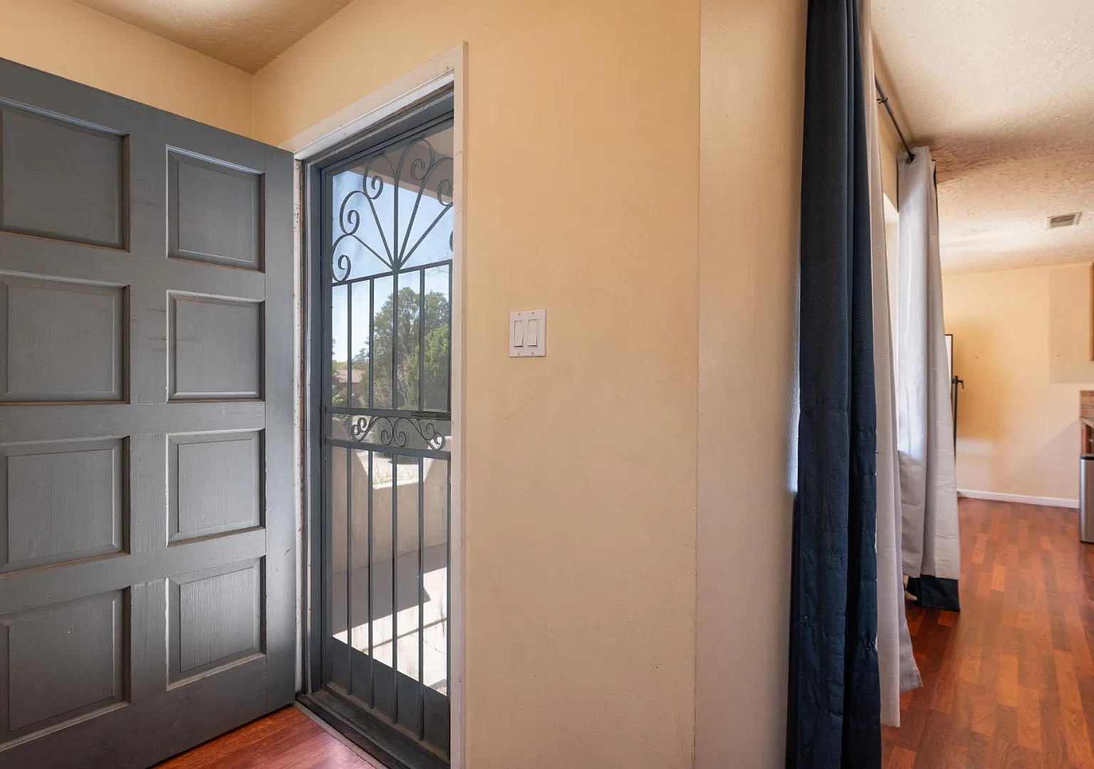 717 Tranquilino Ct NE — Photo 4